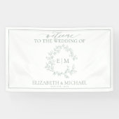Modern Sage Green Leafy Crest Monogram Weddenschap Spandoek (Horizontaal)