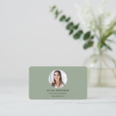 Modern Sage Green Personal Brand QR Code Visitekaartje (Staand voorkant)