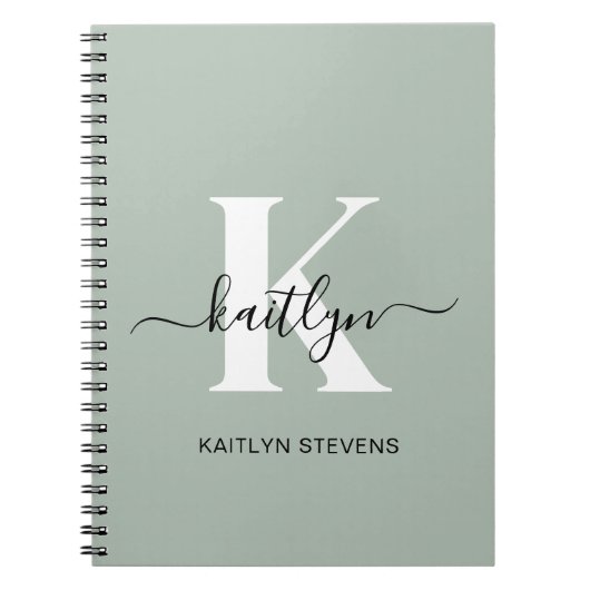 Modern Sage Green Script Monogram Notitieboek (Voorkant)