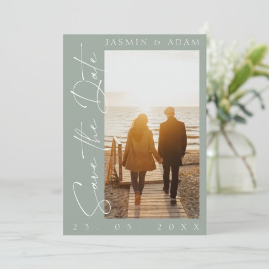 Modern Sage Green Script Photo Wedding Save The Date (Staand voorkant)