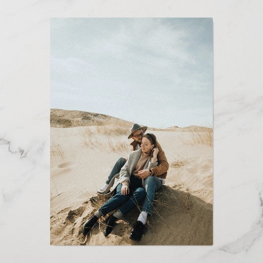 Modern Sage Green Script Weddenschap Save the Date Folie Uitnodiging (Achterkant)