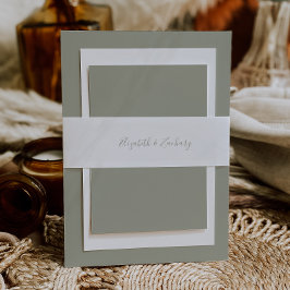 Modern Sage Green Script Wedding Uitnodigingen Wikkel