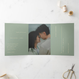 Modern Sage Green Simple Photo Wedding Drieluik Uitnodiging