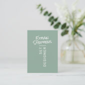 Modern Sage Groen Eenvoudige Hand Lettered Minimal Visitekaartje (Staand voorkant)