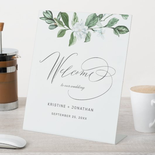 Modern Sage groen wit bloemenbruiloft welkom Reclamebord Met Voetstuk (Insitu)