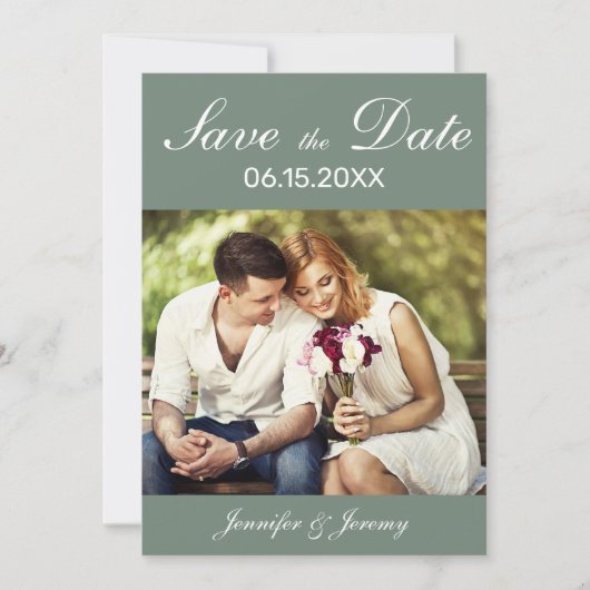 Modern Sage Groen Wit Script Foto Bruiloft Save The Date (Voorkant)