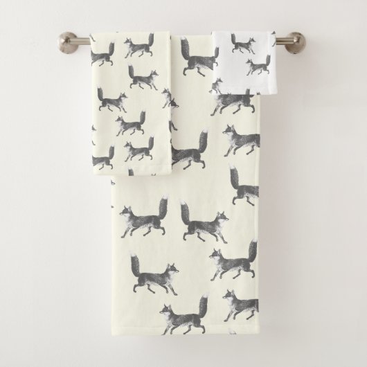 Modern  Schattige grijs Fox Pattern op Ivoor Bad Handdoek (Insitu)