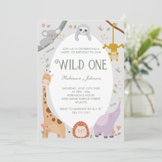 Modern Schattige Wild One Safari Animals Verjaarda Kaart (Staand voorkant)