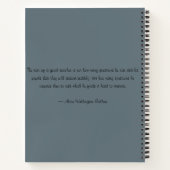 MODERN SCHOOLTEACHER OLIEPIJPAK MET DE TEKST APPAR NOTITIEBOEK (Achterkant)