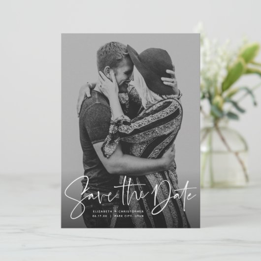 Modern schrift verticaal foto save the date (Staand voorkant)