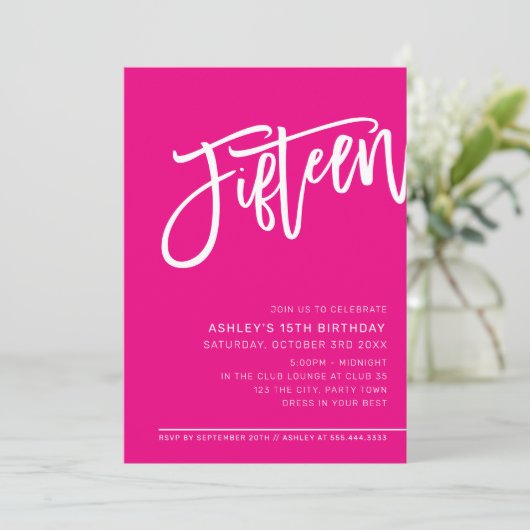 MODERN SCRIPT 15e verjaardagsfeestje heet roze wit Kaart (Staand voorkant)