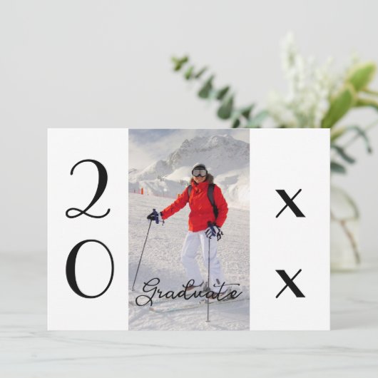 Modern Script 2025 fotoafstudeerfeest Kaart (Staand voorkant)