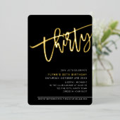 MODERN SCRIPT 30e verjaardag zwart wit goud Folie Uitnodiging (Staand Voorkant)