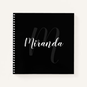 Modern script, aangepast monogram en naam zwart notitieboek