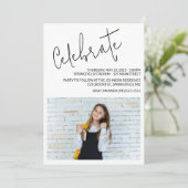 Modern script Afstuderen Foto Kaart (Staand voorkant)