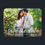 Modern script bewaart de Datumkoppeling foto W Magneet<br><div class="desc">Het moderne Manuscript bewaart het Verloving van de Datum de Knede van de Foto - Wit Manuscript</div>