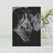 Modern Script Black Editorial Photo Save the Date (Staand voorkant)