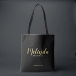 Modern Script Black&Gold Gepersonaliseerde bruidsm Tote Bag<br><div class="desc">Modern Script Gepersonaliseerde bruidsmeisjes Canvas tas met gepersonaliseerde bruidsmeisjes naam in gouden moderne script lettertype stijl met titel en trouwdatum in modern sans serif lettertype stijl op zwarte achtergrond. Ook perfect voor Maid of Honor, Bloemenmeisje, Moeder van de Bruid en meer. Let op: De folie details worden gesimuleerd in de...</div>