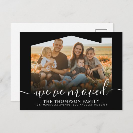 Modern Script Black We hebben Foto's verplaatst Aankondigingskaart (Voorkant / Achterkant)