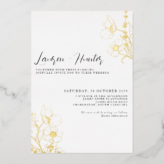 Modern Script Black White Floral Wedding Gold Folie Uitnodiging (Voorkant)