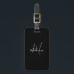 Modern Script Black White Monogram Name Stylish Lu Bagagelabel<br><div class="desc">De moderne Zwarte en Witte Naam van het Manuscript Monogram van het Manuscript ontvang Stijlvol Bagagelabel. Personaliseer met jouw naam en monogram initiaal in een de trendy trendy manuscripttypografie. Perfect geschenk voor haar of hem.</div>
