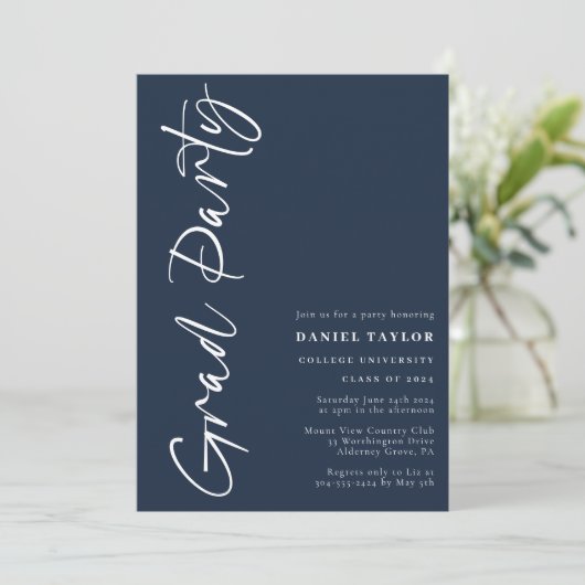 Modern Script Blue Graduation Party Kaart (Staand voorkant)