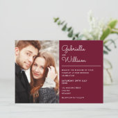 Modern Script Burgundy Foto Bruiloft Kaart (Staand voorkant)