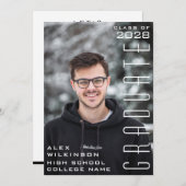 Modern Script Chic Guy Photo Trendy Afstuderen Kaart (Voorkant / Achterkant)