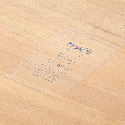 Modern Script Coquette Bow Blue Vrijgezellenfeest Acryl Uitnodigingen (Laagn)