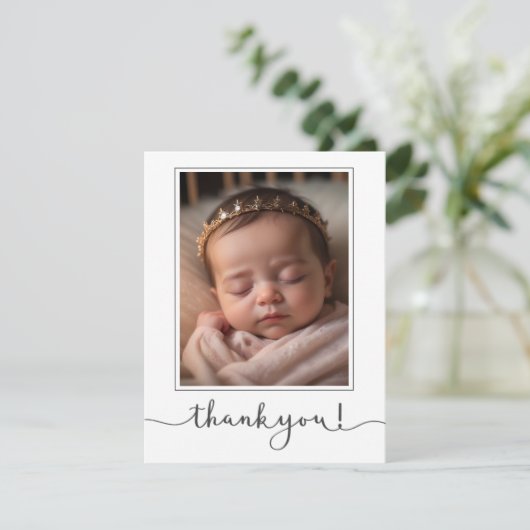 Modern Script Custom Newborn Baby Foto bedankt Kaart (Staand voorkant)