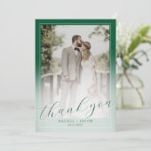 Modern Script Donkergroen 2-foto bruiloft dank u Bedankkaart (Staand voorkant)