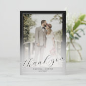 Modern Script Donkerrood 2-foto bruiloft dank u Bedankkaart (Staand voorkant)