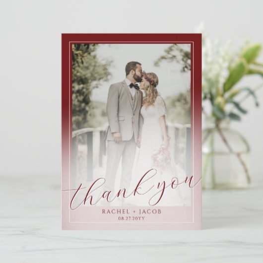 Modern Script Donkerrood 2-foto bruiloft dank u Bedankkaart (Staand voorkant)