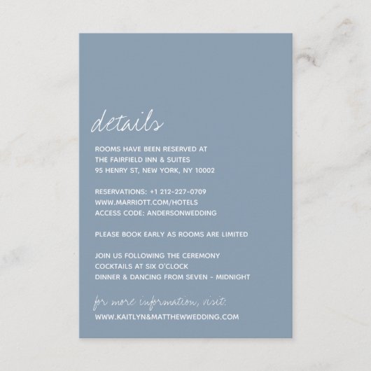 Modern Script Dusty Blue Minimalistic Wedding Informatiekaartje (Voorkant)