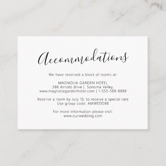 Modern Script Eenvoudige bruiloft hotel Accommodat Informatiekaartje (Voorkant)