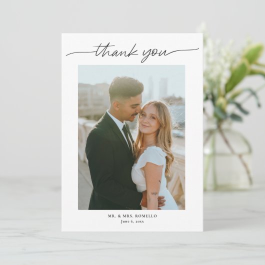 Modern Script Eenvoudige foto bruiloft Bedankkaart (Staand voorkant)
