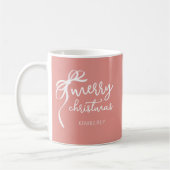 Modern Script Elegant Bow Roze Vrolijk Kerstfeest Koffiemok (Links)