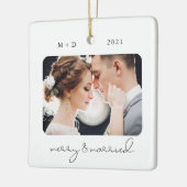 Modern script elegant Merry Married Wedding Foto Keramisch Ornament (Links)