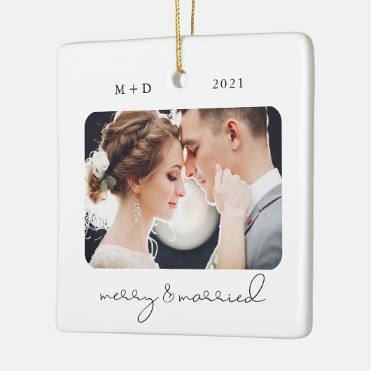 Modern script elegant Merry Married Wedding Foto Keramisch Ornament (Links)