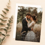 Modern Script Elegante trouwfoto Save The Date<br><div class="desc">Leg de essentie van je liefdesverhaal vast met ons moderne script Elegante trouwfoto Save The Date. Deze kaart is voorzien van twee prachtige foto's met volledig uitbloeden, die uw romantische momenten in een rustieke landschapsomgeving laten zien. Het elegante handgeschreven kalligrafiescript voegt een vleugje verfijning toe, terwijl de moderne lay-out zorgt...</div>