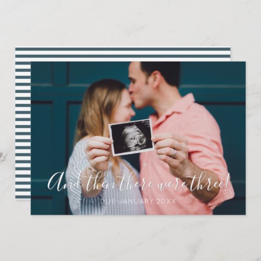 Modern script en toen waren er drie zwangerschap aankondiging (Voorkant / Achterkant)