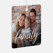 Modern Script Family Photo Christmas Personalized Metalen Ornament (Voorkant Rechts)