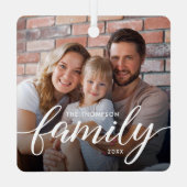 Modern Script Family Photo Christmas Personalized Metalen Ornament (Achterkant)