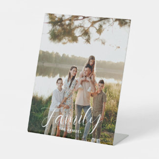 Modern Script Family Photo & Name Custom Reclamebord Met Voetstuk