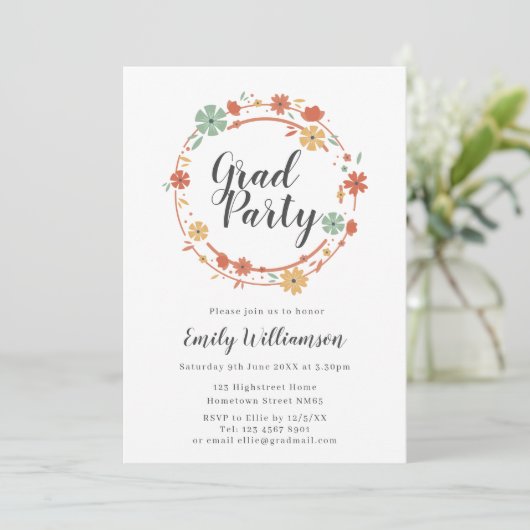 Modern Script Floral Graduation Party Kaart (Staand voorkant)