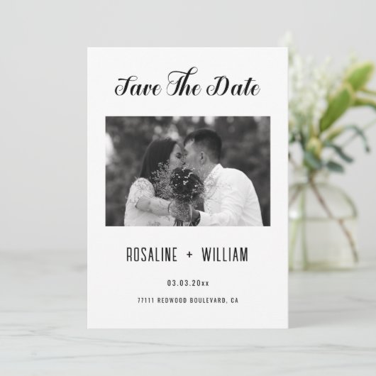 Modern Script Foto Save The Date – Elegant Z&W Kaart (Staand voorkant)