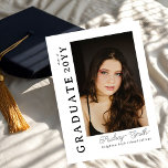 Modern Script Graduate 2 Photo Graduation Kaart<br><div class="desc">Celebrate your graduate’s milestone with this Modern Script 2 Photo Graduation Announcement, designed to beautifully showcase seven favorite photos in a clean, modern layout. Featuring elegant flowing script paired with minimalist typography, this personalized announcement highlights special memories while sharing the exciting news with family and friends. Perfect for high school...</div>