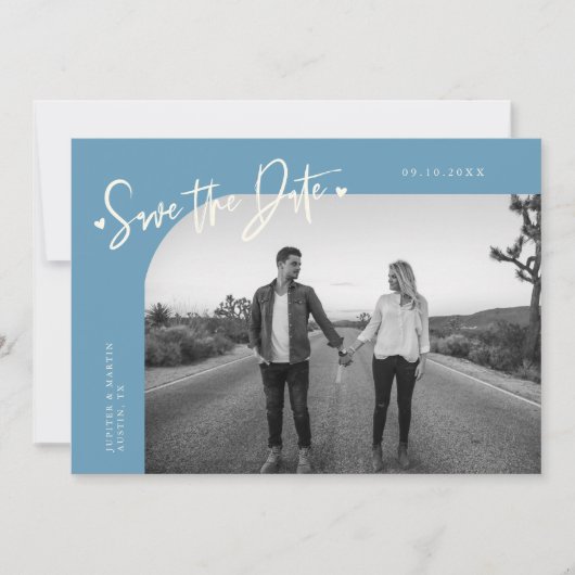 Modern Script Hart Denim Blauwe Gebogen Frame Foto Save The Date (Voorkant)