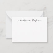 Modern Script Heart Couple Name Wedding Pas getrou Notitiekaartje (Voorkant)