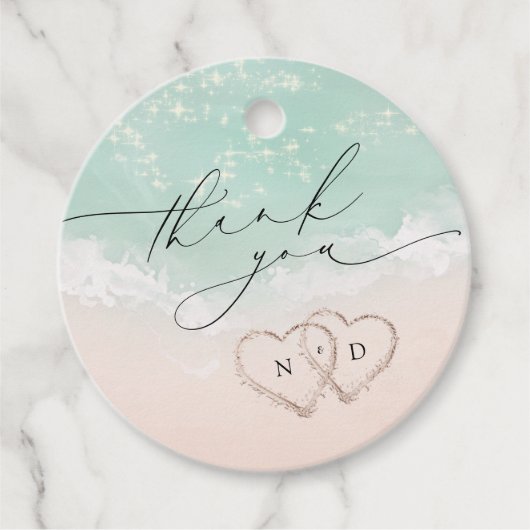 Modern Script Hearts in het zand Beach Wedding Bedankjes Labels (Voorkant)